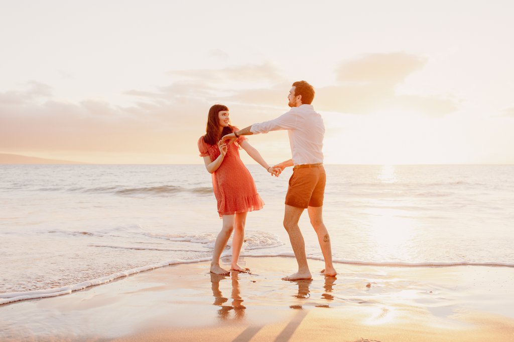 Taena in Maui: Proposal / Engagement Photography