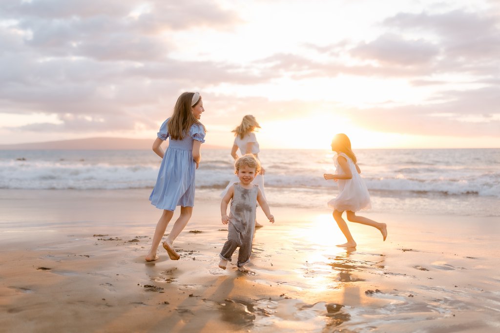 Taena in Maui: Proposal / Engagement Photography