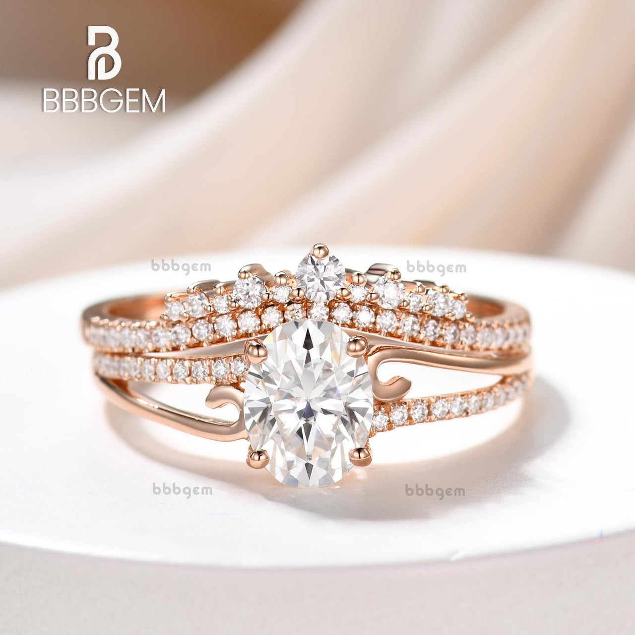 14K Rose Gold Moissanite Engagement Ring Set Vintage Curved Diamond Wedding Ring Set