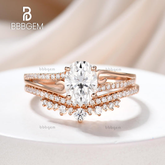 14K Rose Gold Moissanite Engagement Ring Set Vintage Curved Diamond Wedding Ring Set