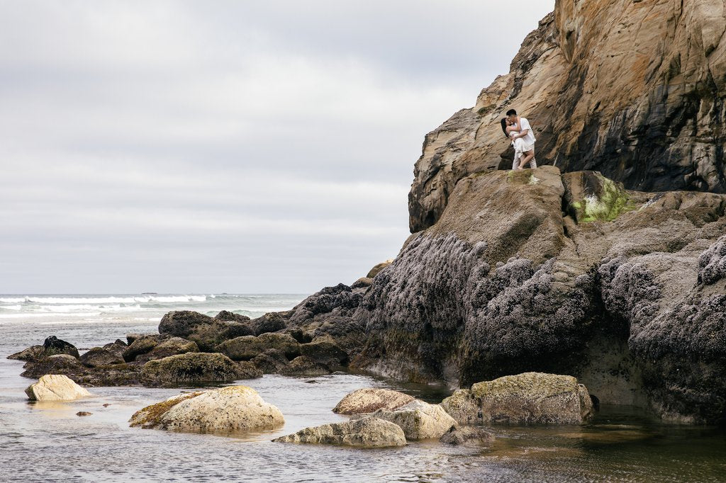 Portland, Oregon: Proposal / Engagement Photography